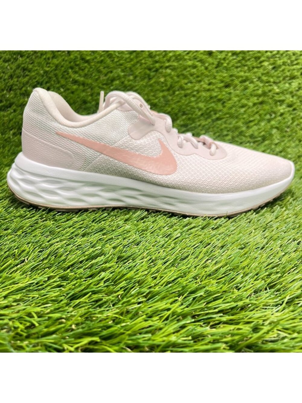Nike Revolution 6 Next Nature Womens Size 7 Light Pink Running Shoes Sneakers